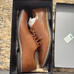 Classic Brown Oxford Shoes for Timeless Elegance